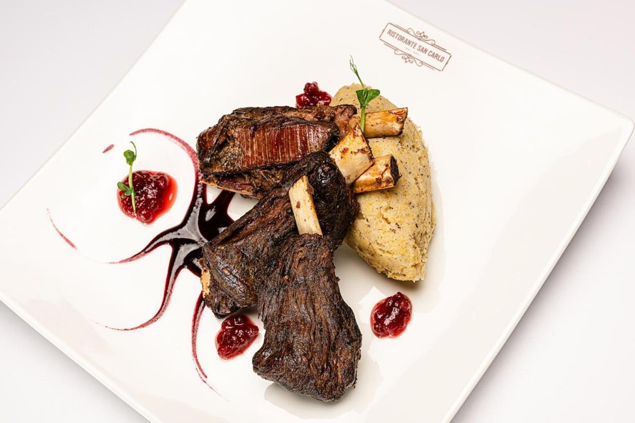 Wine Hotel San Carlo - Relais & Spa - Boutique Hotel Chiuro Eksteriør bilde